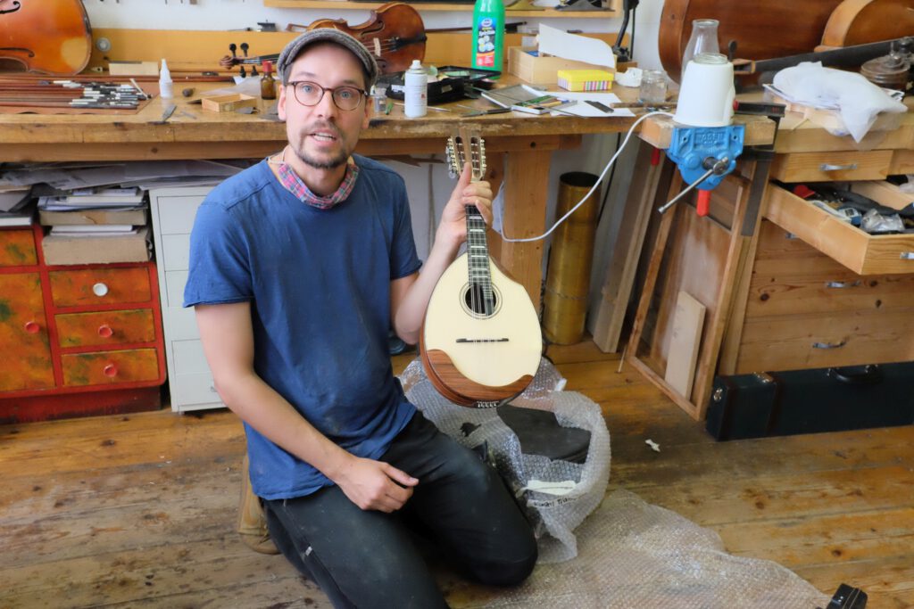 Martin Hurttig Mandolinenbau Instrumentenbau Mandoline Gitarre