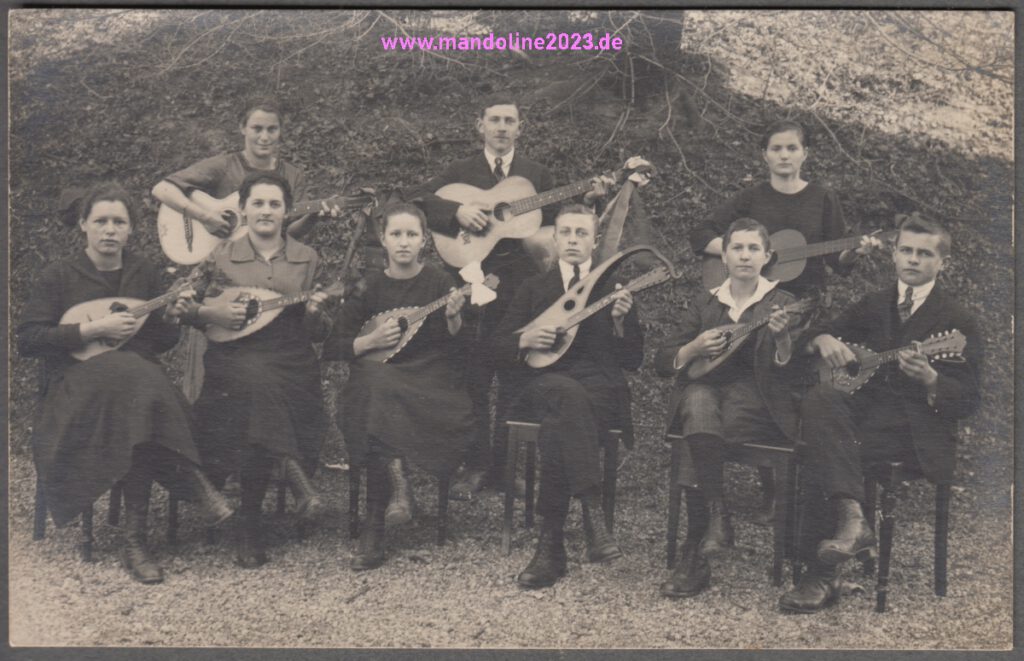 Alte Postkarte Mandoline Gitarre Ensemble